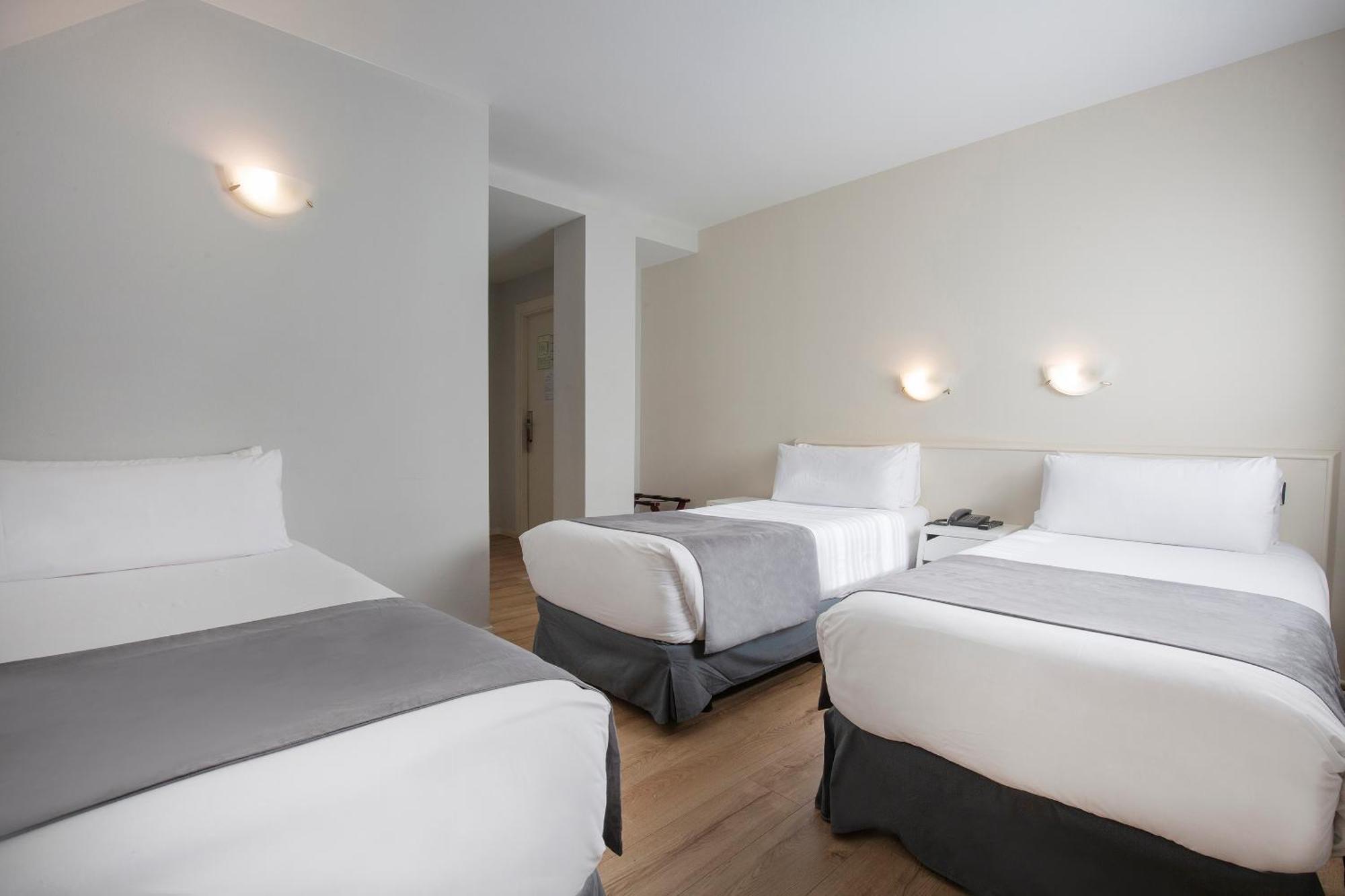 Hotel Camel Lot Pas De La Casa Phòng bức ảnh